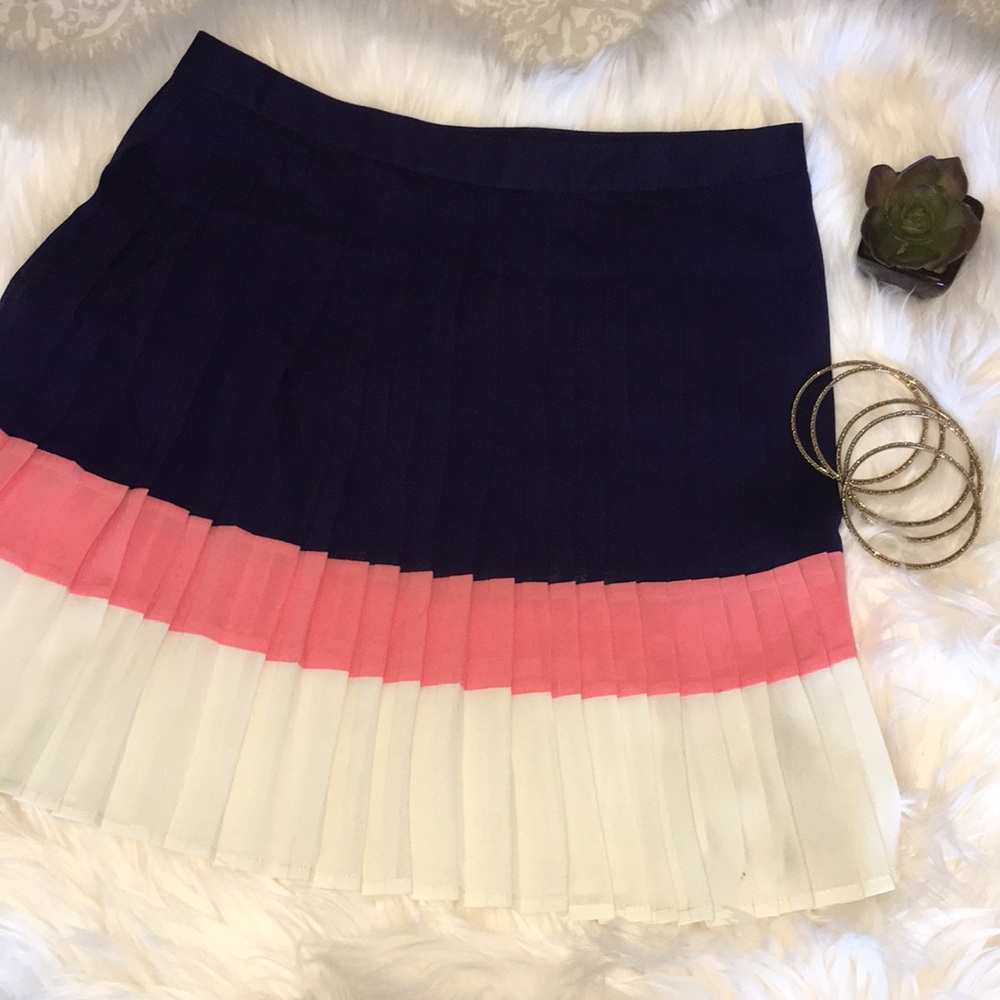 Forever 21 pleated skirt